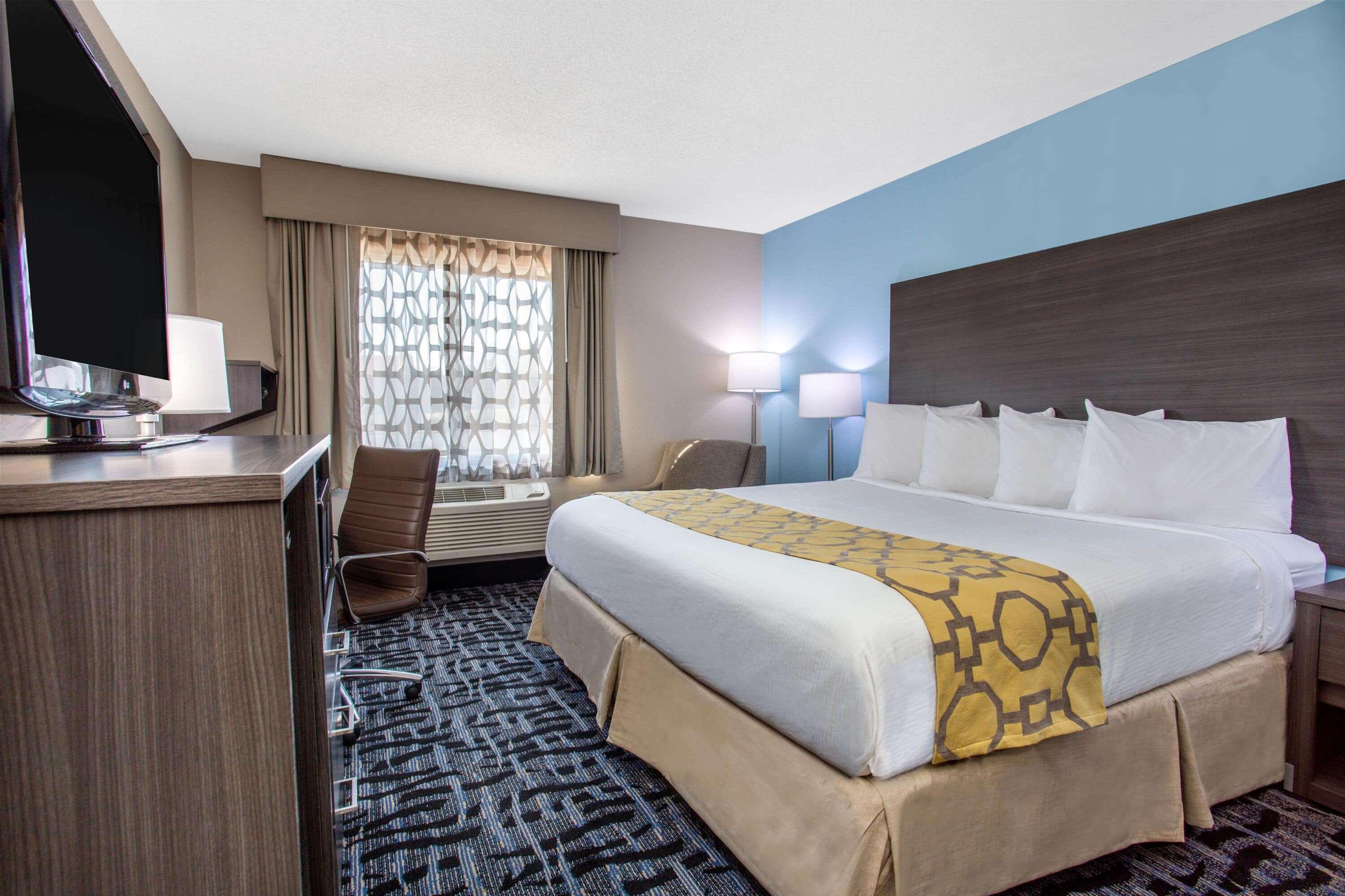 Hotel Baymont By Wyndham Joliet Esterno foto