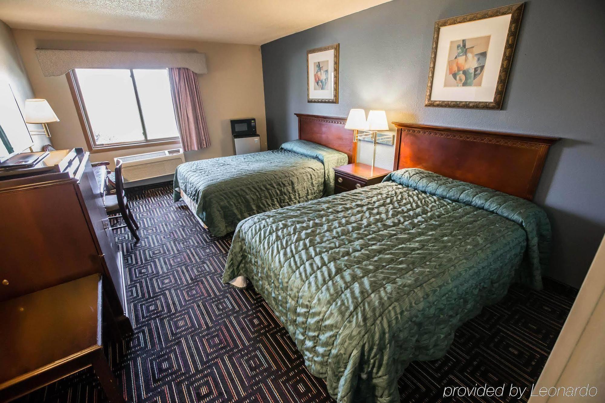 Hotel Baymont By Wyndham Joliet Esterno foto